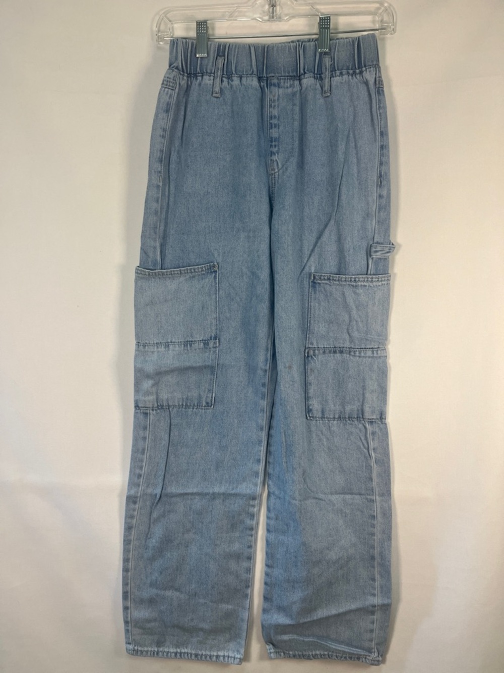 Forever 21 High-Rise Wide Leg Cargo Jeans XS